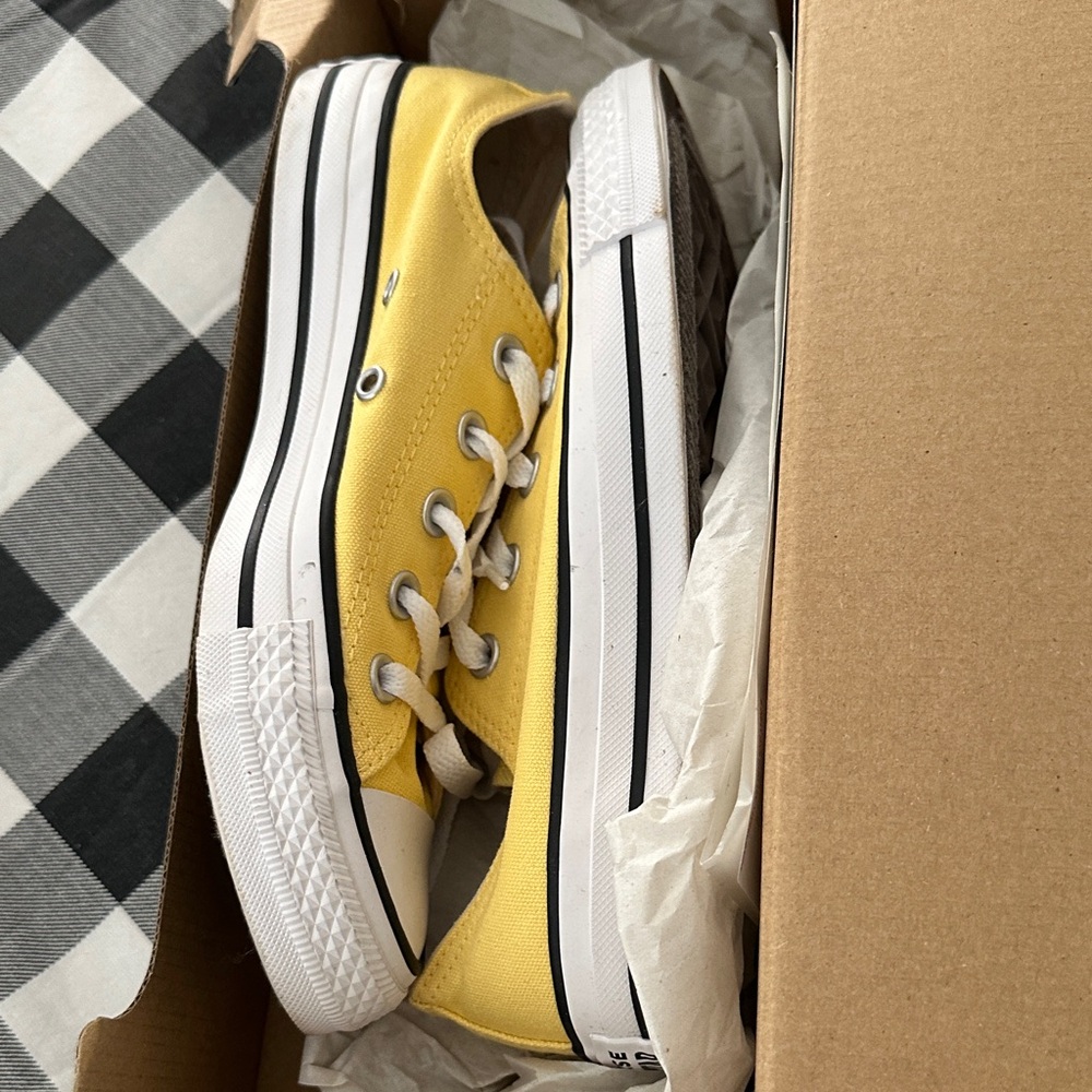Converse All Star Butter Yellow Low-Tops
